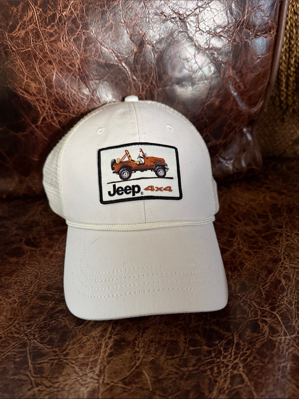 Jeep White Snap-Back Hat with Orange Jeep Patch